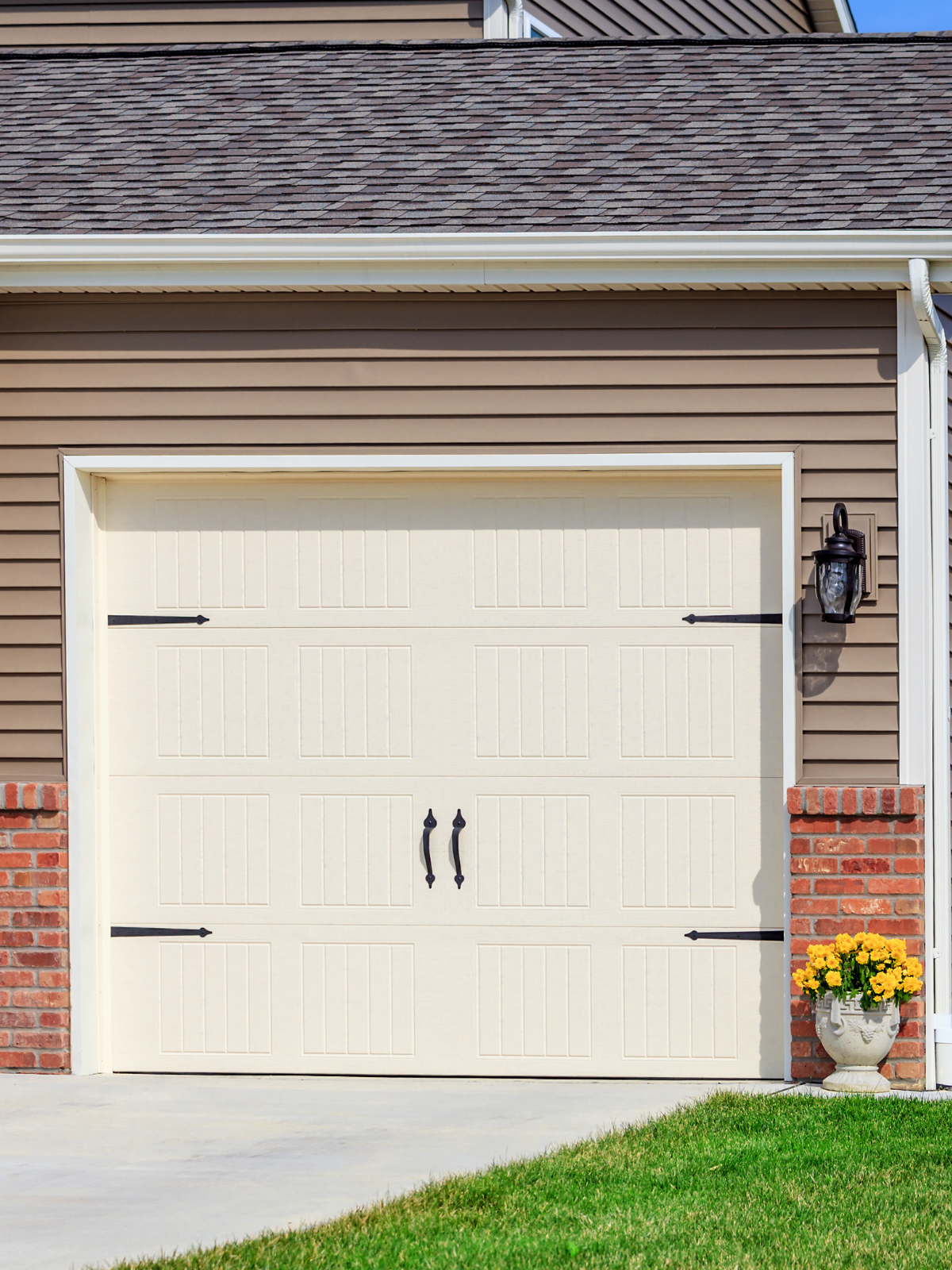 residential garage doors South Florida 2