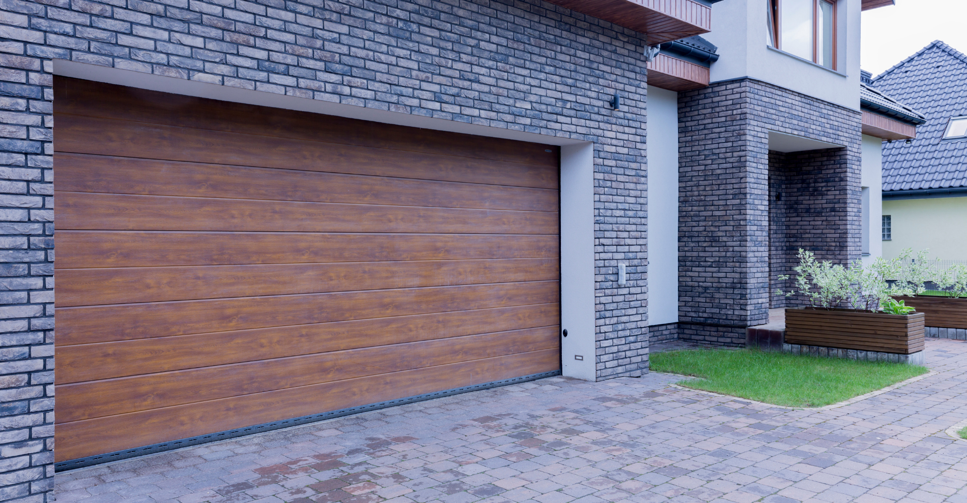 residential garage doors South Florida 8